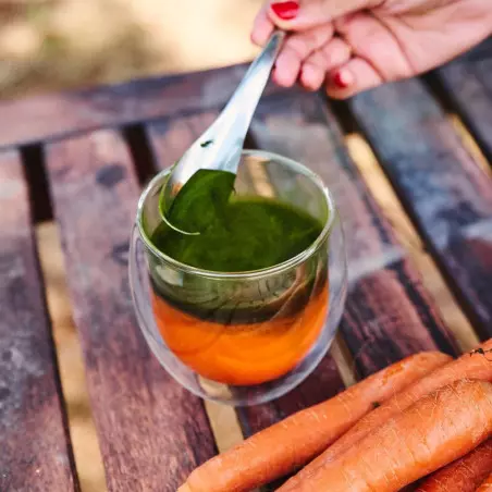 polvere di clorella biologica e carota