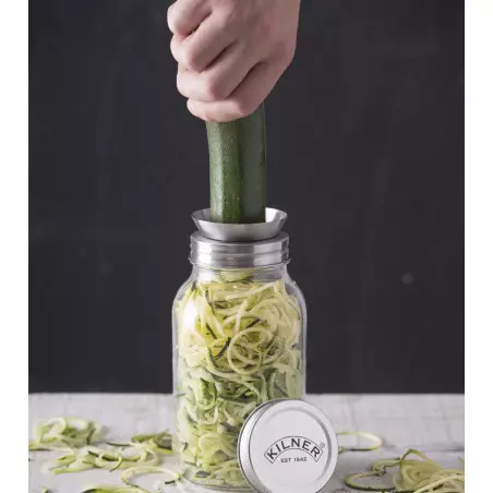 manual spiralizer for raw zucchini spaghetti