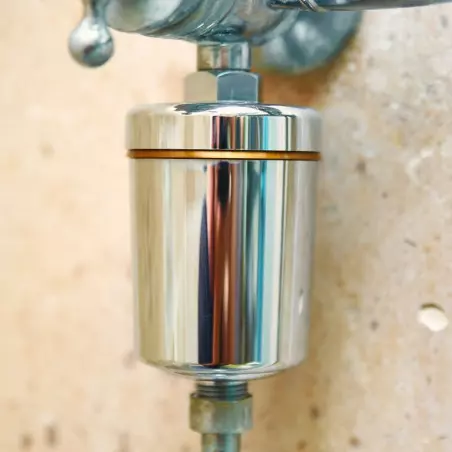 water filter, tap water purification for the shower