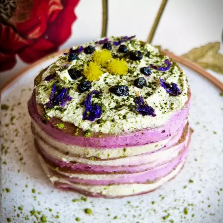 pastel de crepas vegano y crudo