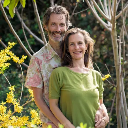 Eric y Aurélie Viard, autores, gerentes de la tienda en línea Biovie