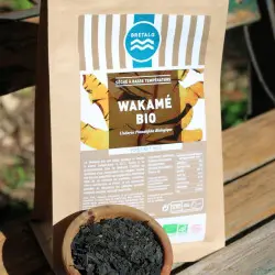 Bio-dehydriertes Wakame bei niedriger Temperatur mit Verpackung und lose.