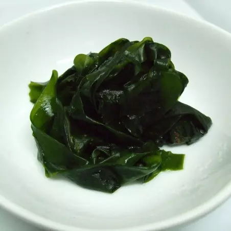 Fresh organic wakame seaweed